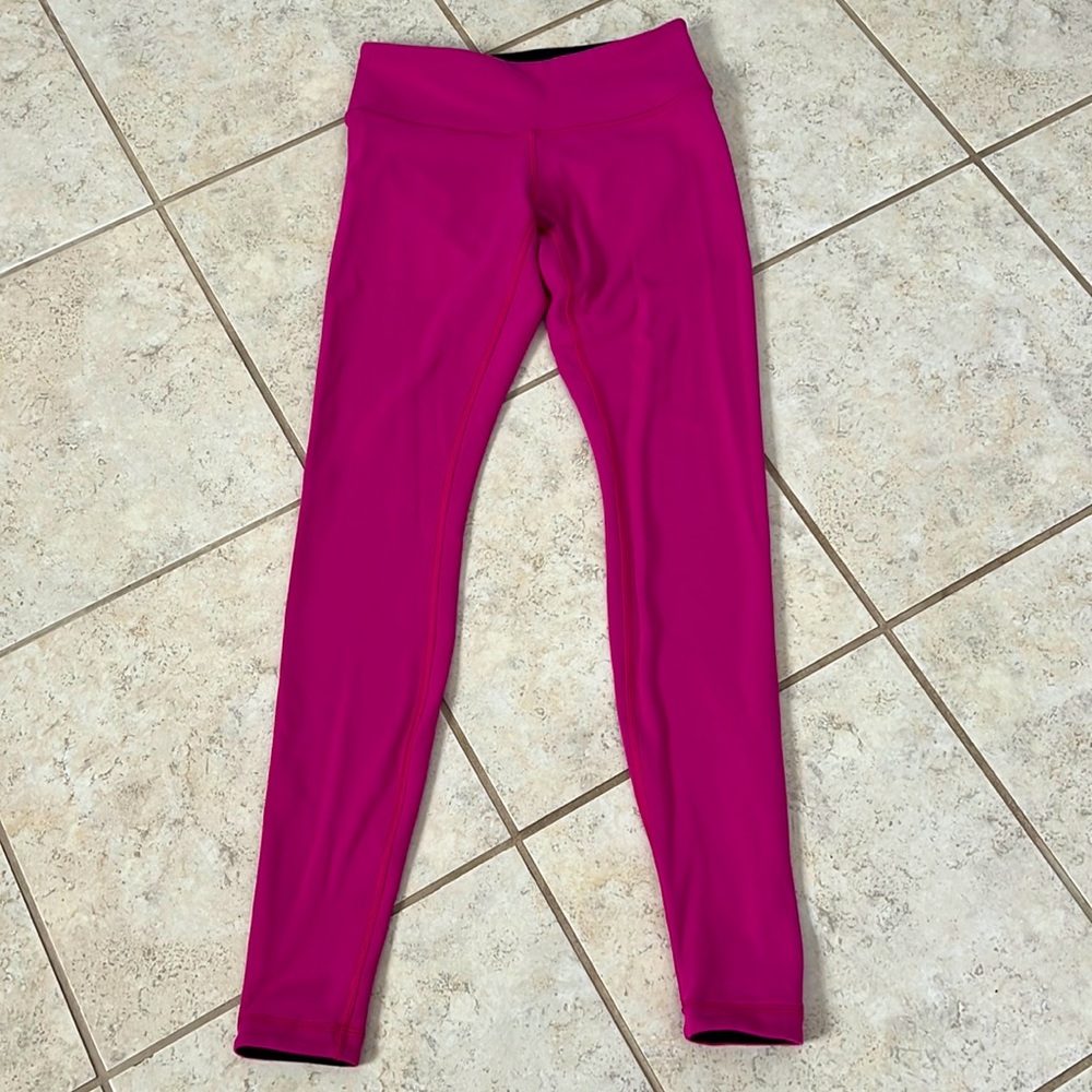 Lululemon Athletica Leggings 6 fuchsia 31” reversible